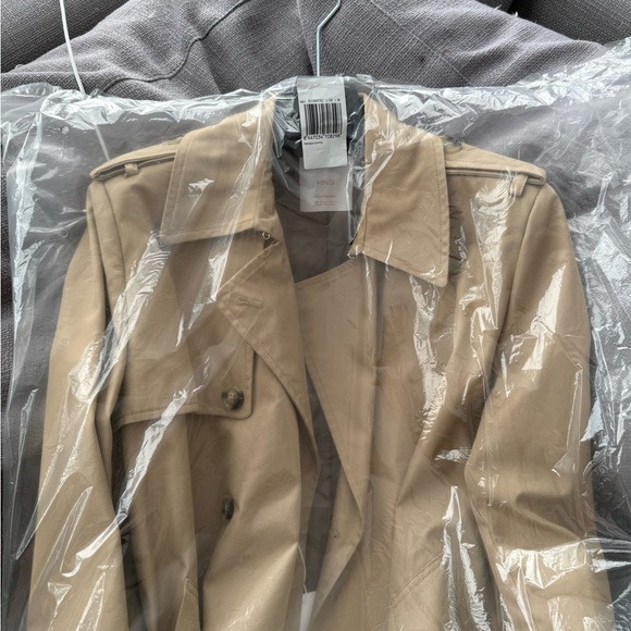 Mango Beige Double-Breasted Trench Coat - Picture 6 of 7